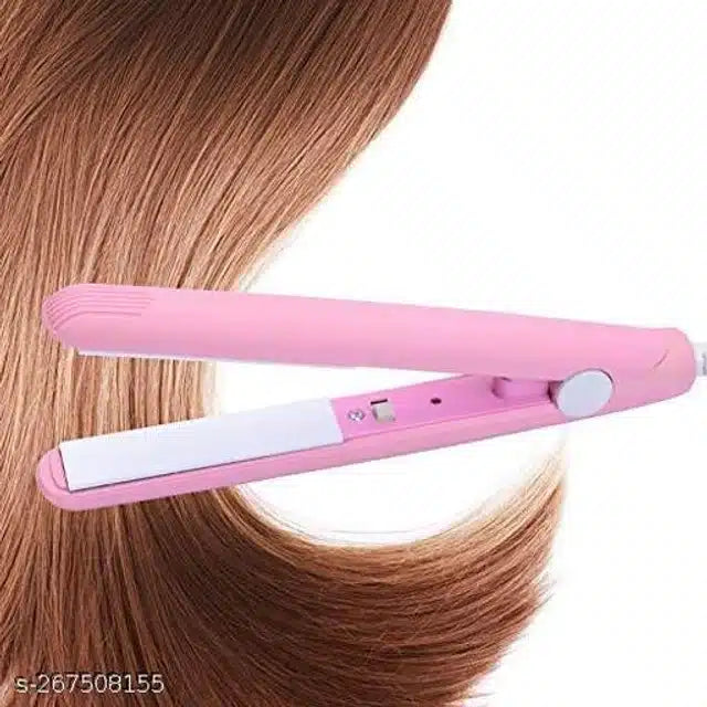 🌸 Mini Pink Hair Straightener – Ceramic Flat Iron (200W)