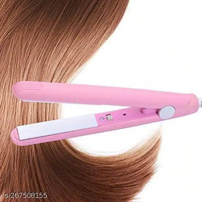 🌸 Mini Pink Hair Straightener – Ceramic Flat Iron (200W)